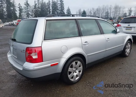 2003 Volkswagen Passat Glx from USA, damaged, VIN WVWYH63B83E026462
